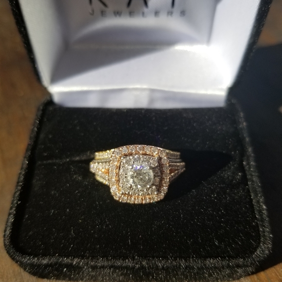 Diamond ring - Picture 3 of 4